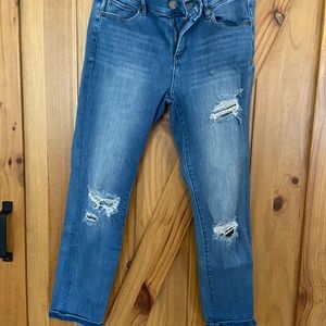 New York &  Co. distressed ankle jeans. Size 10